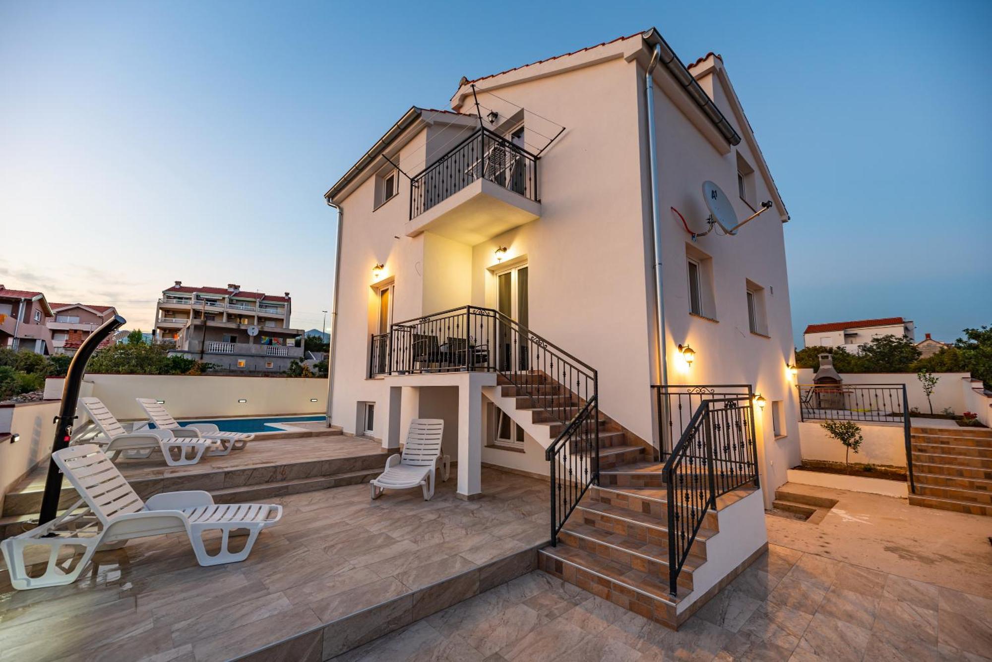 Olive Bridge Villa Масленица Экстерьер фото